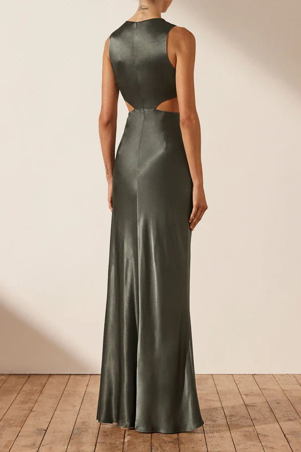 la lune plunged cut out maxi dress LA LUNE PLUNGED CUT OUT MAXI DRESS - BLACK